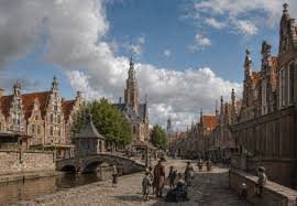Oud Bolsward - Stadsgezicht gracht