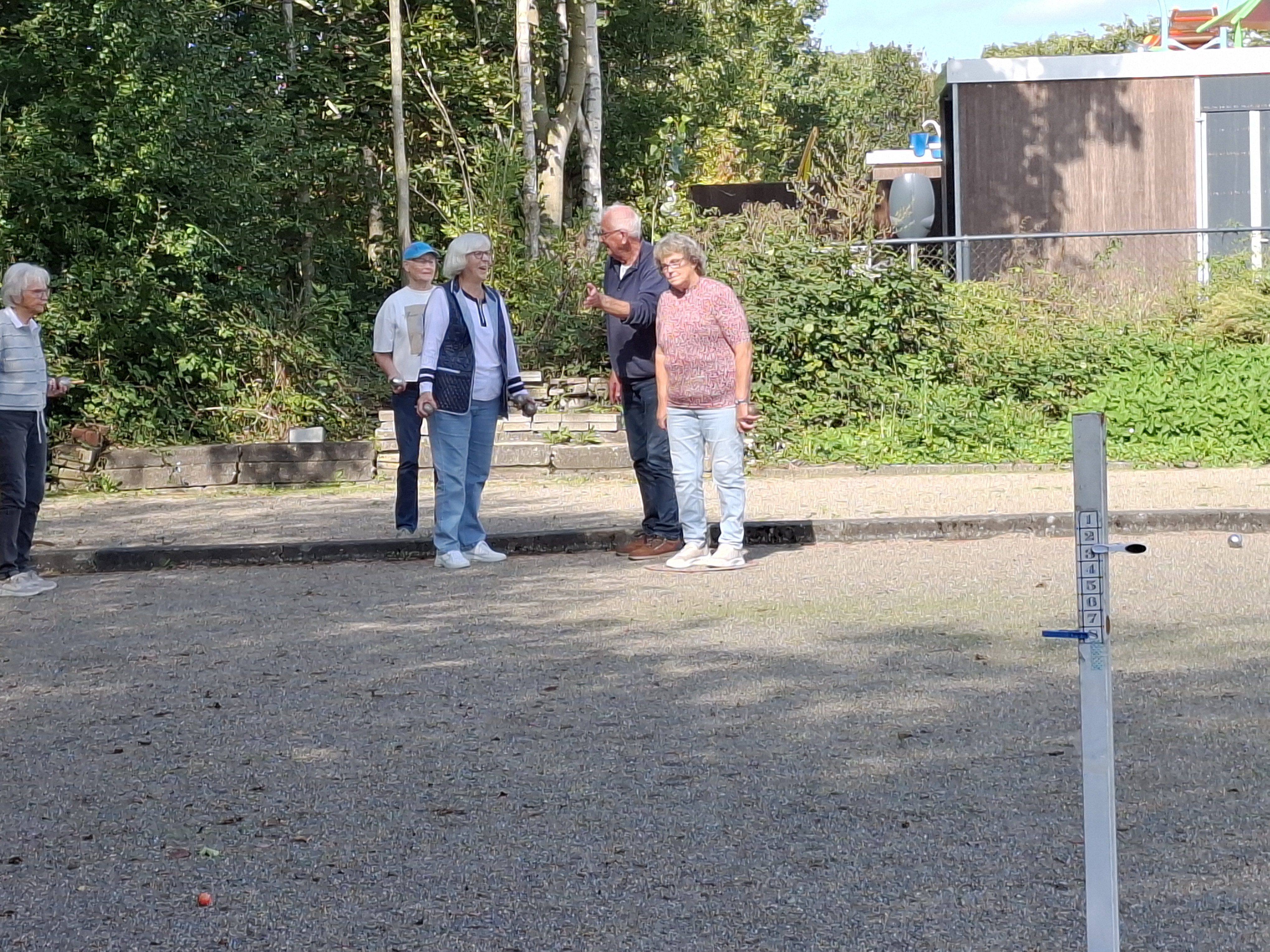 Meten met een meetlint bij de boule
